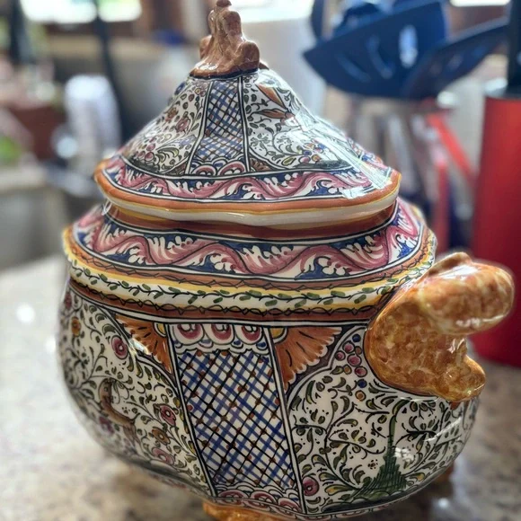 Ornate Hand painted Multicolor Ceramic Large Tureen - Picture 4 of 8